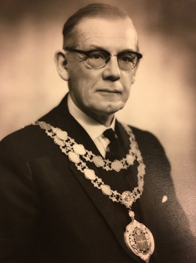 Sir George McRobert (1961–1963)