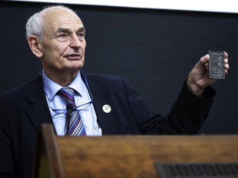 Professor David Molyneux, Editor-in-Chief of our journal International Health, received LSTM's highest honour, the Mary Kingsley Medal this year Professor David Molyneux, Editor-in-Chief of our journal International Health, received LSTM's highest honour, the Mary Kingsley Medal this year