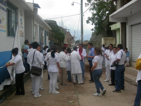 A skin surveillance team working in Mexico